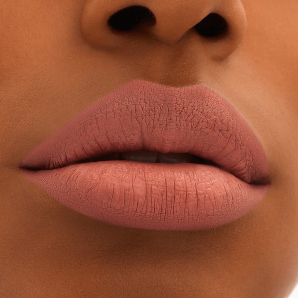 MAC Locked Kiss 24 HR Lipstick - Picture 13 of 16